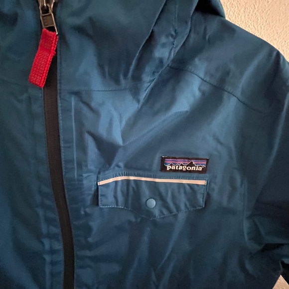 Patagonia Rain Jacket, Kids Size 14 - Picture 2 of 4